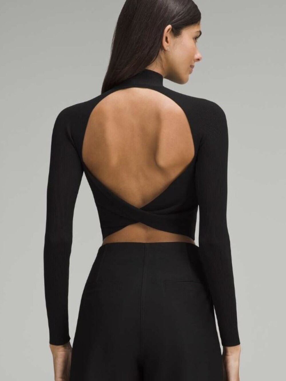 NWOT Lululemon Ribbed-Knit Twist-Back Mockneck Sweater. Black. Crop. Size L.
